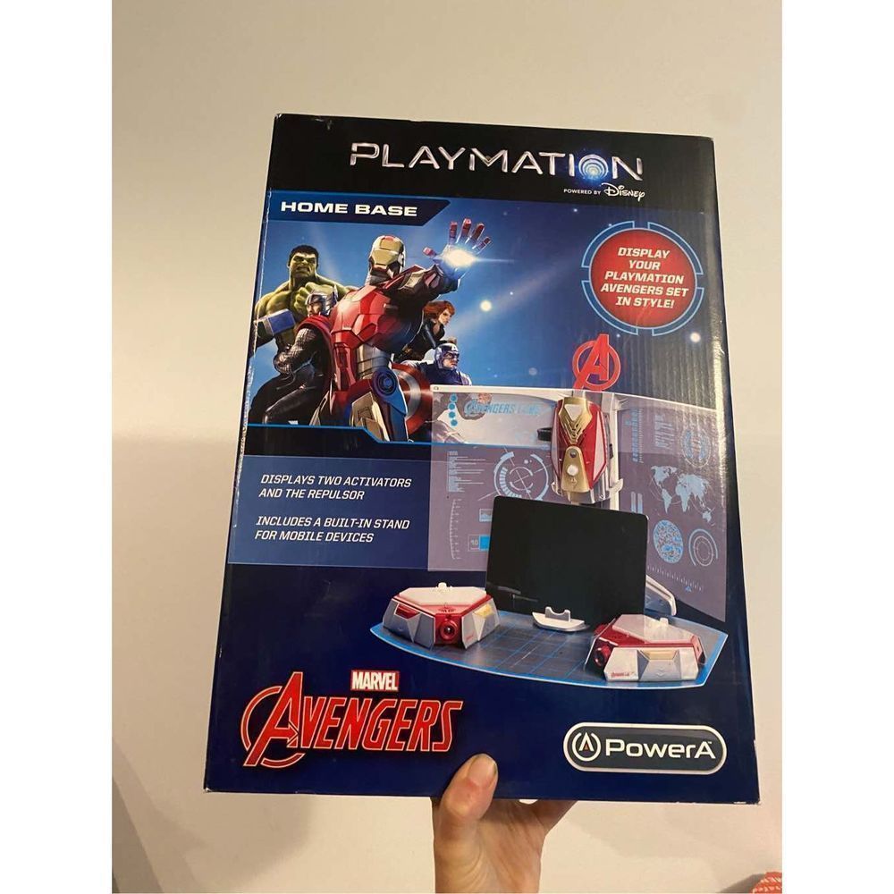marvel comics disney figure Playmation Avengers home base